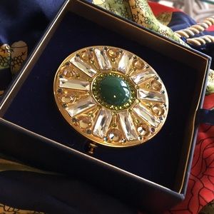 Jade Starlight Compact